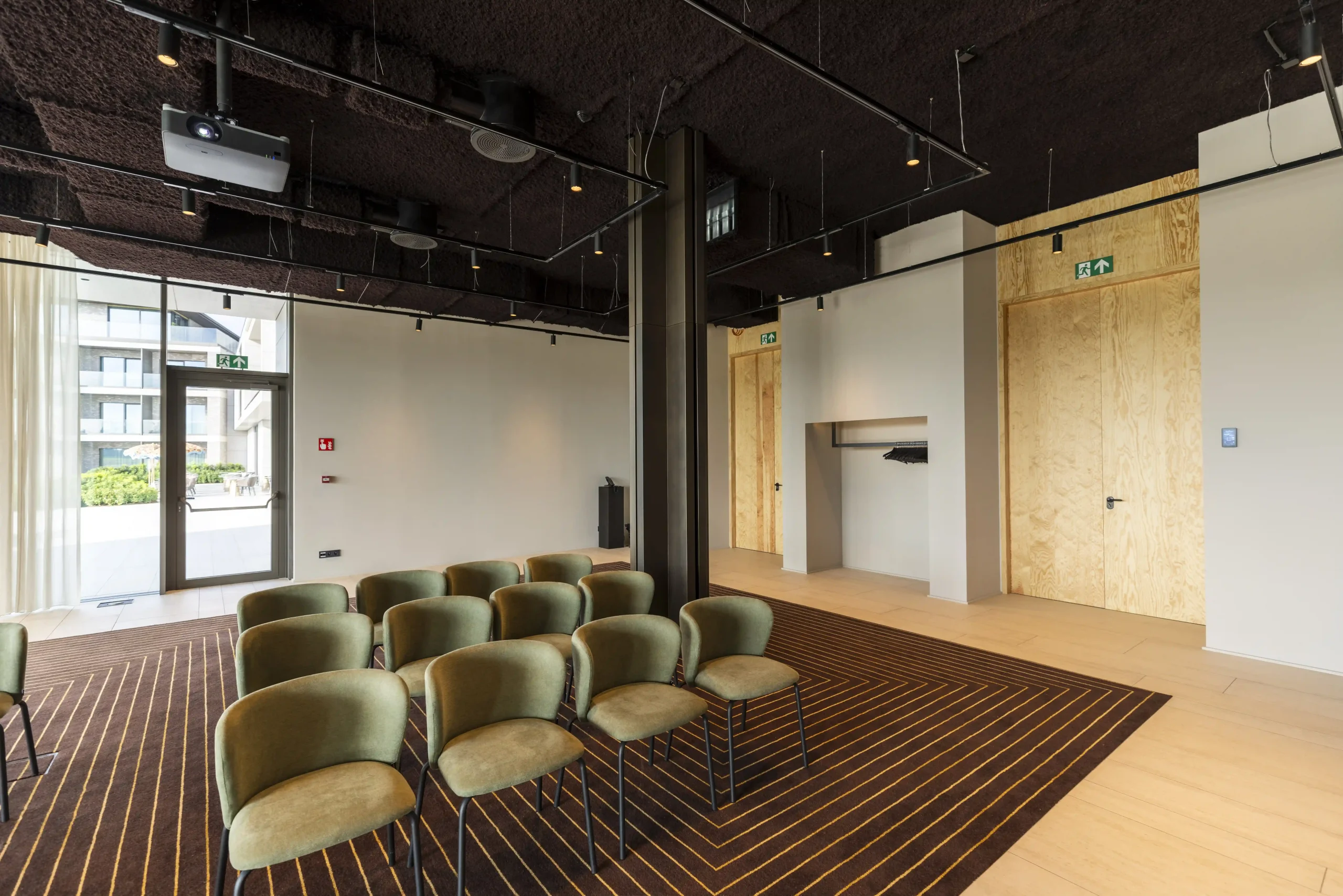 the_serpentine_radisson